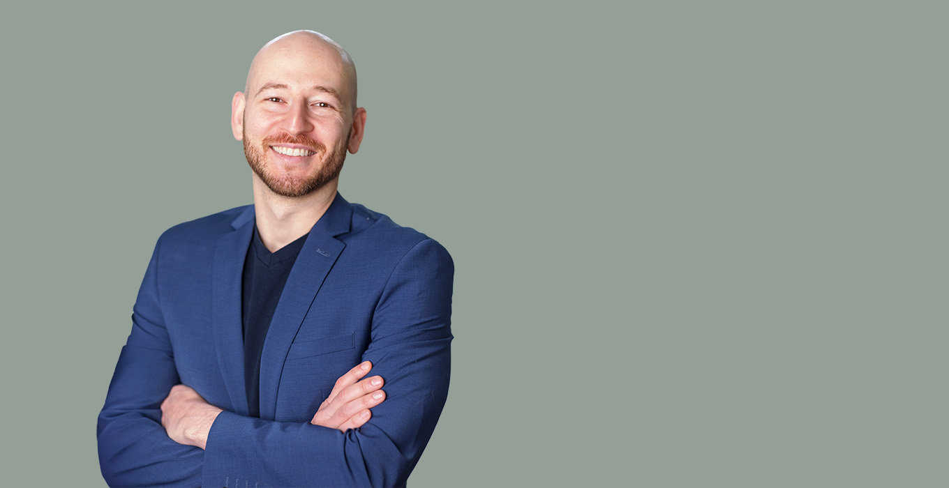 Doctor David Nisenboym smiling